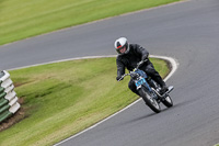 Vintage-motorcycle-club;eventdigitalimages;mallory-park;mallory-park-trackday-photographs;no-limits-trackdays;peter-wileman-photography;trackday-digital-images;trackday-photos;vmcc-festival-1000-bikes-photographs